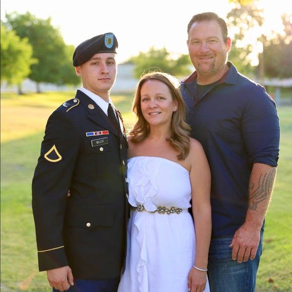 Meet your Posher, Yolan - Picture 4 of 16